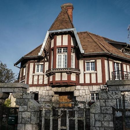 Chambres d'hôtes Apakabar Homestay - parking privé, Netflix, ambiance balinaise, borne de recharge La Rochette  Esterno foto