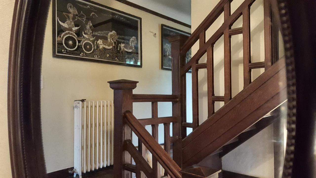 Chambres d'hôtes Apakabar Homestay - parking privé, Netflix, ambiance balinaise, borne de recharge La Rochette  Esterno foto